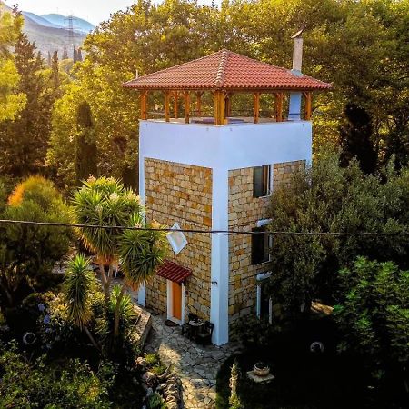 Steinturm Mit Dach-Terrasse Zwischen Fluss, Meer Und Gebirge- Spiti Pirgos Paralia Sergoulas Exterior foto