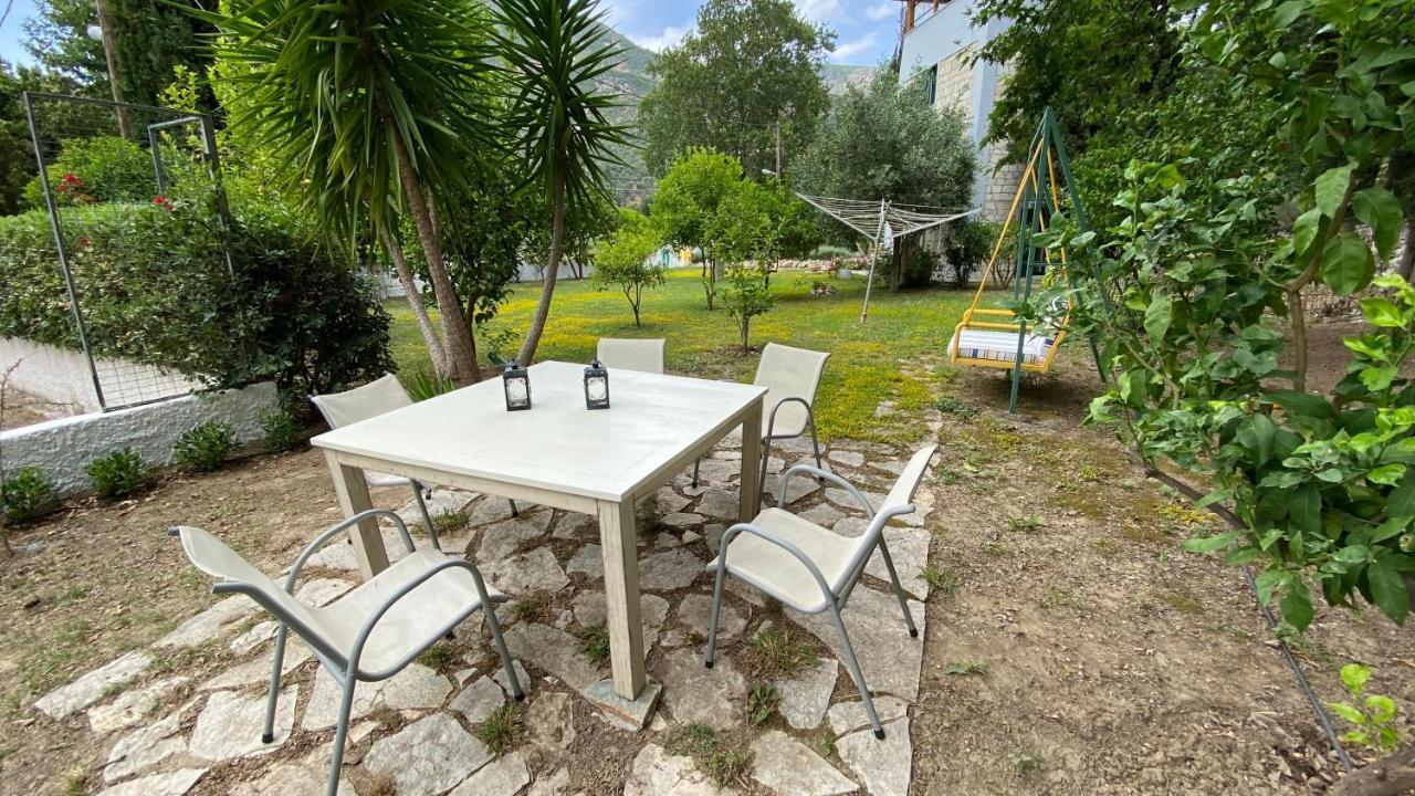 Steinturm Mit Dach-Terrasse Zwischen Fluss, Meer Und Gebirge- Spiti Pirgos Paralia Sergoulas Exterior foto