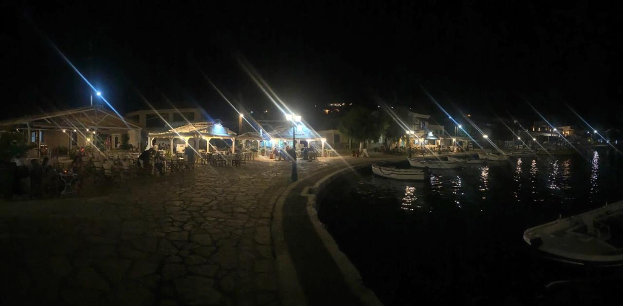 Steinturm Mit Dach-Terrasse Zwischen Fluss, Meer Und Gebirge- Spiti Pirgos Paralia Sergoulas Exterior foto